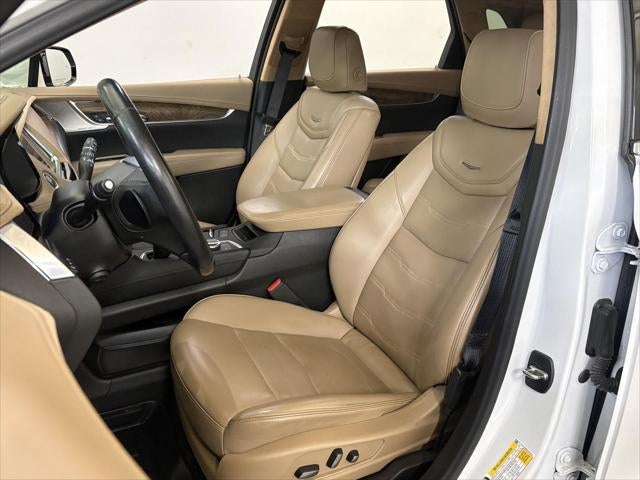 2022 Cadillac XT5 AWD Premium Luxury