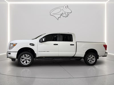 2024 Nissan Titan SV