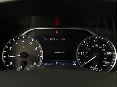 2023 Nissan Titan SV