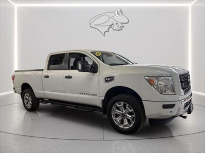 2023 Nissan Titan SV