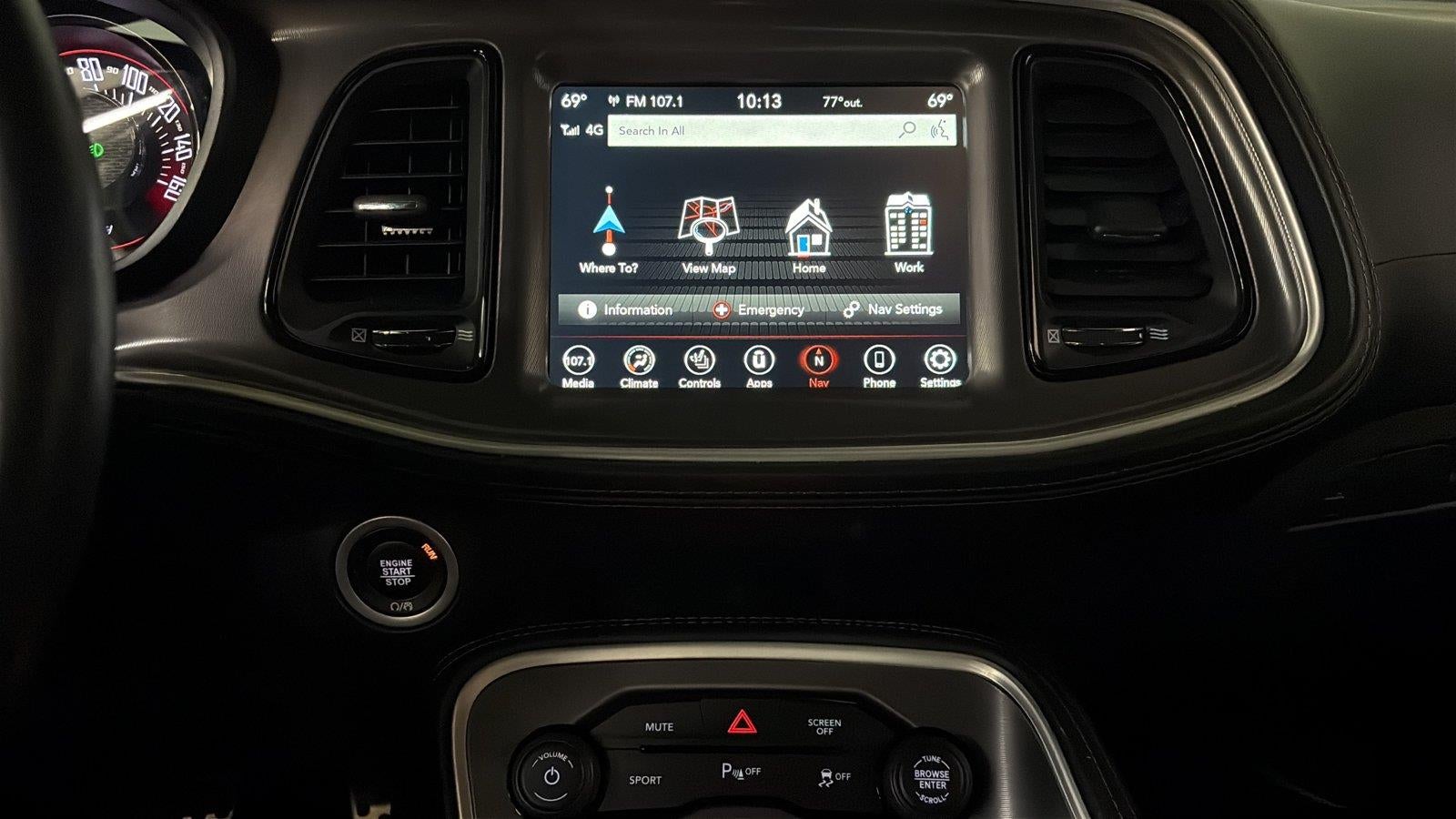 2022 Dodge Challenger SXT