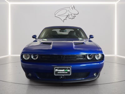 2022 Dodge Challenger SXT