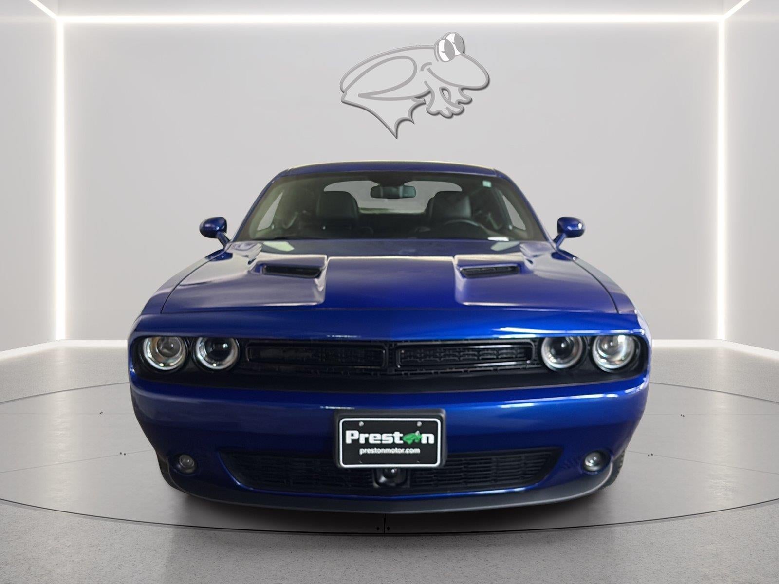 2022 Dodge Challenger SXT