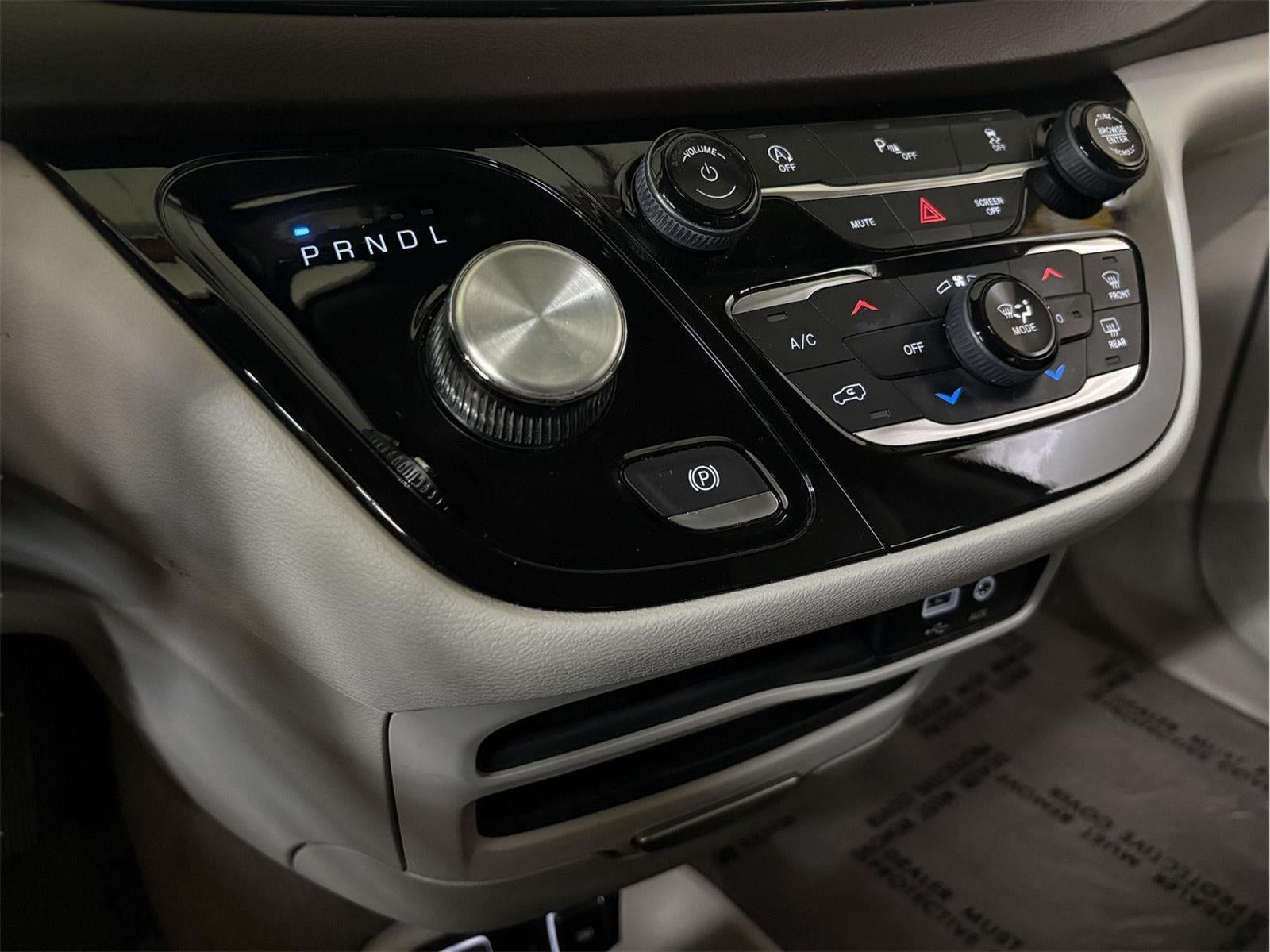 2018 Chrysler Pacifica Touring L