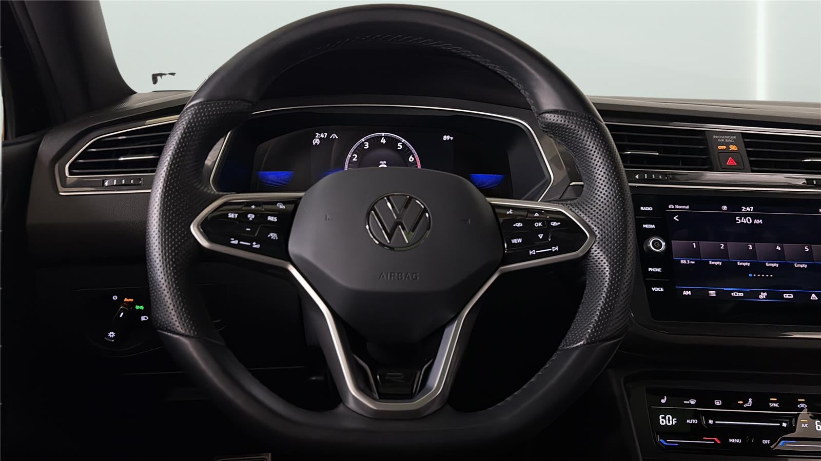 2024 Volkswagen Tiguan SE R-Line Black