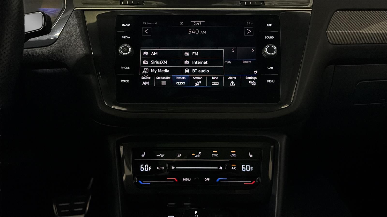 2024 Volkswagen Tiguan SE R-Line Black