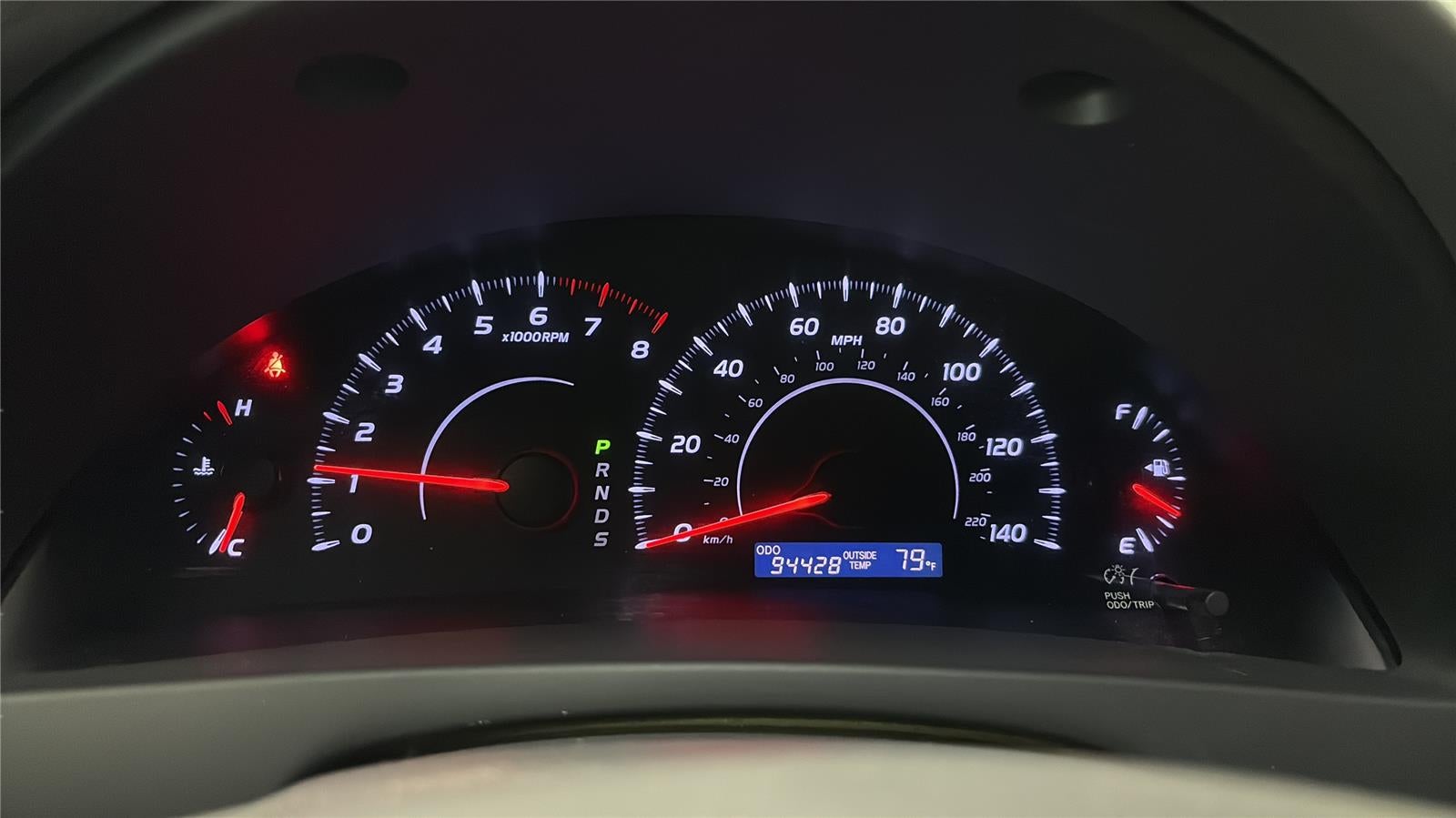 2011 Toyota CAMRY LE