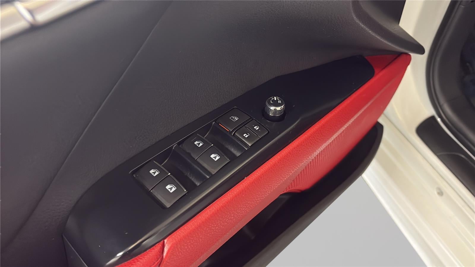 2019 Toyota CAMRY XSE V6