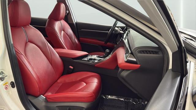 2019 Toyota CAMRY XSE V6