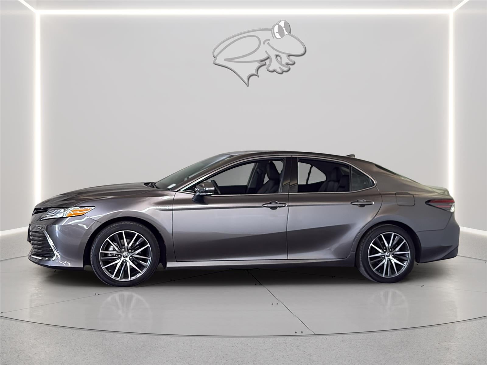 2021 Toyota CAMRY XLE