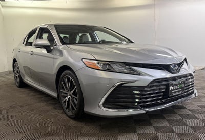 2022 Toyota CAMRY XLE