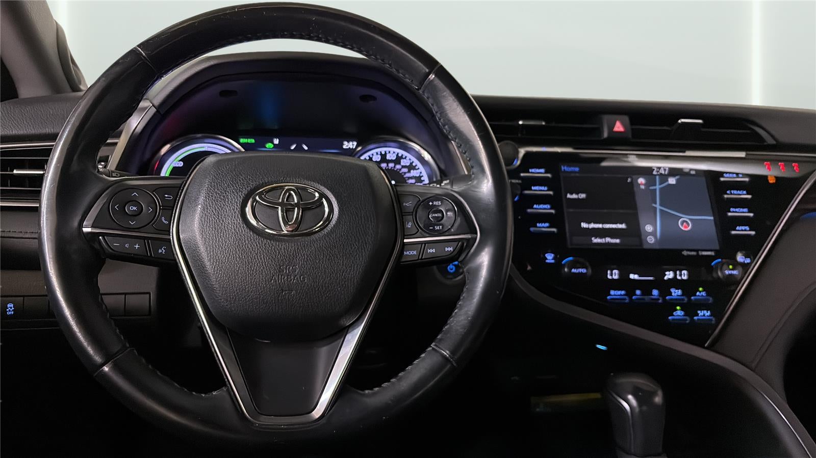 2020 Toyota Camry Hybrid XLE