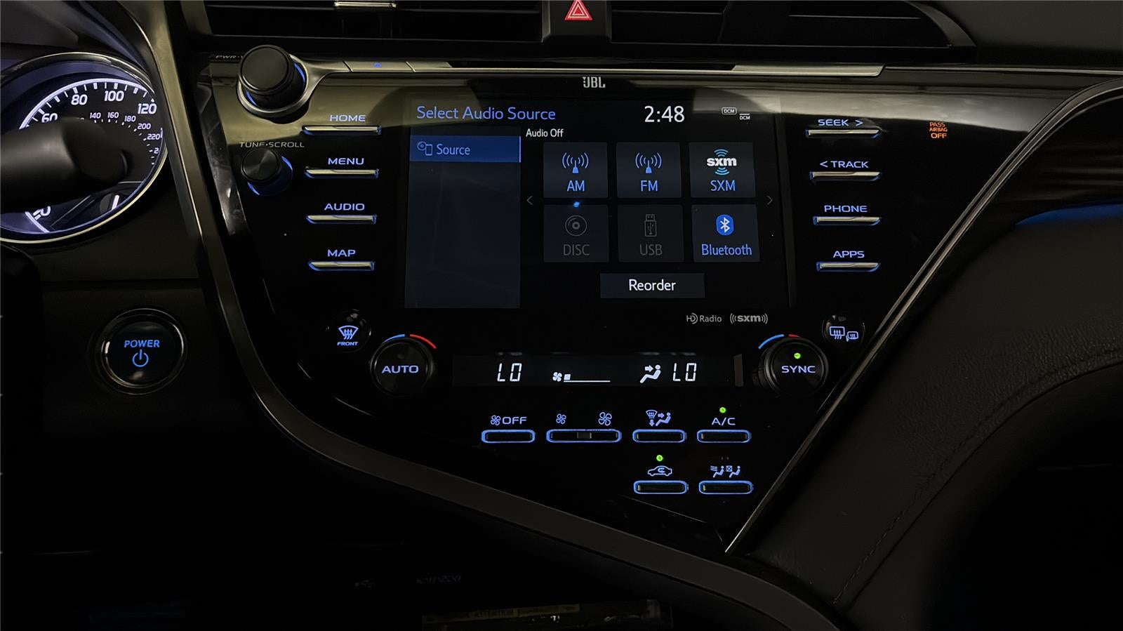 2020 Toyota Camry Hybrid XLE