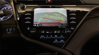 2020 Toyota Camry Hybrid XLE