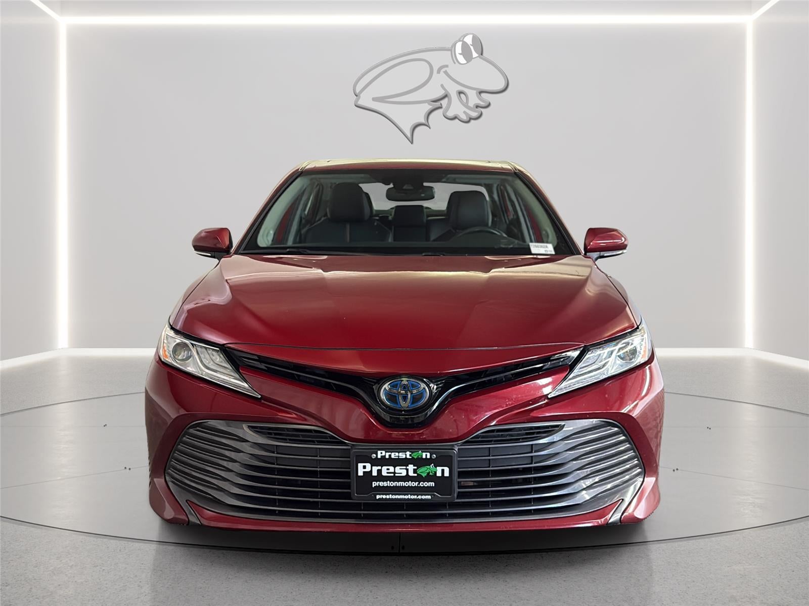 2020 Toyota Camry Hybrid XLE