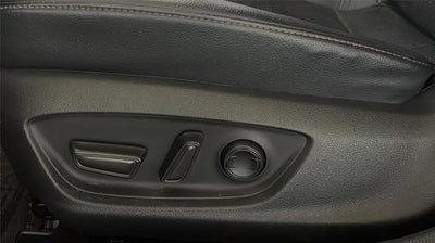 2020 Toyota Camry Hybrid XLE