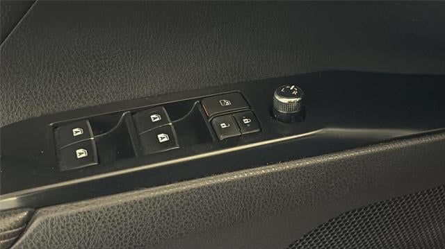2020 Toyota Camry Hybrid XLE