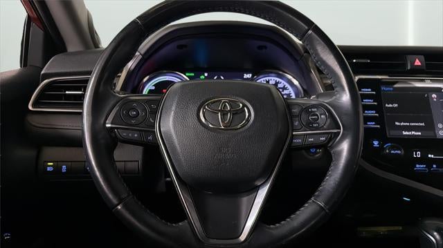 2020 Toyota Camry Hybrid XLE