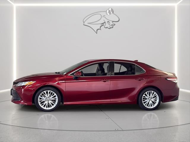 2020 Toyota Camry Hybrid XLE