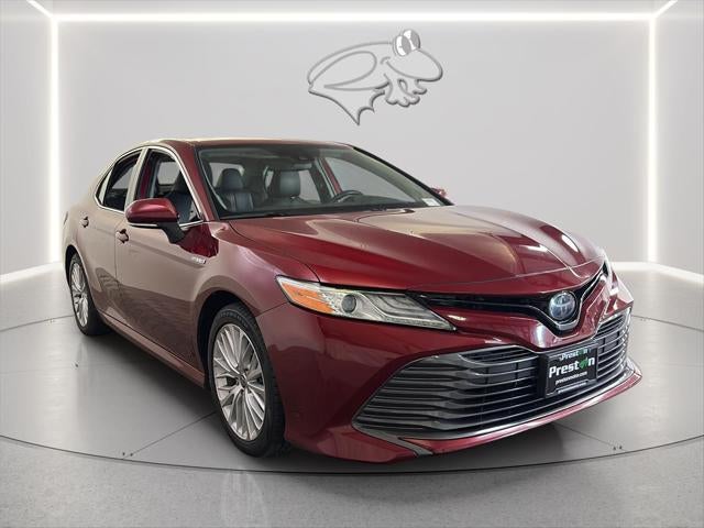 2020 Toyota Camry Hybrid XLE