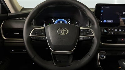 2025 Toyota Grand Highlander XLE