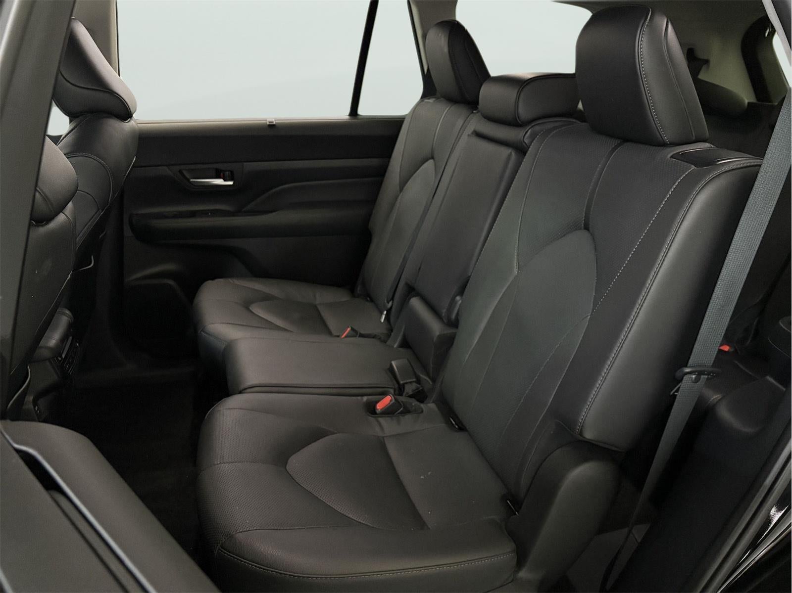 2025 Toyota GRAND HIGHLANDER Limited