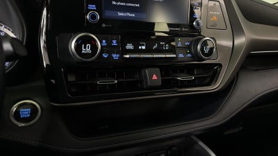 2020 Toyota Highlander LE