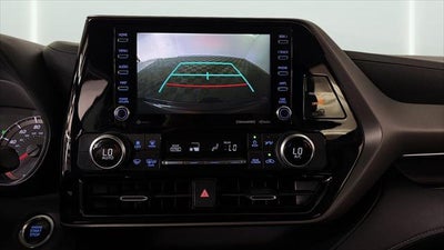 2020 Toyota Highlander LE