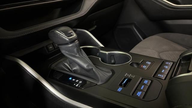 2020 Toyota Highlander LE