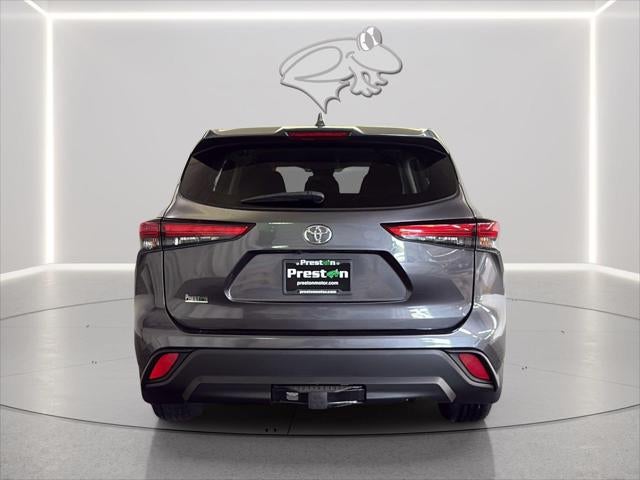 2020 Toyota Highlander LE