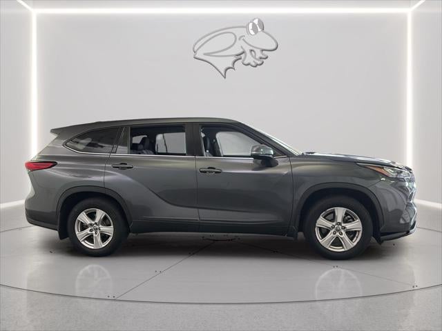 2020 Toyota Highlander LE