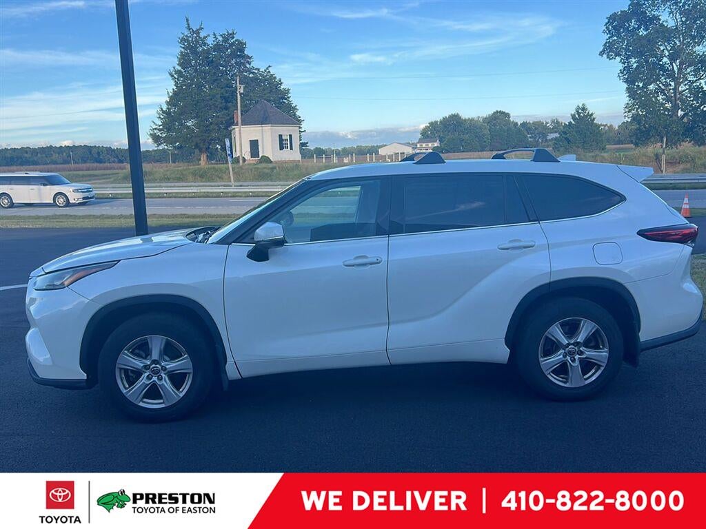 2020 Toyota Highlander LE