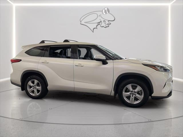 2020 Toyota Highlander LE