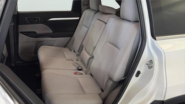 2019 Toyota Highlander LE