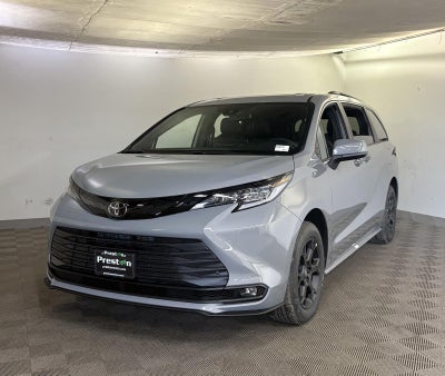 2026 Toyota Sienna Woodland Edition