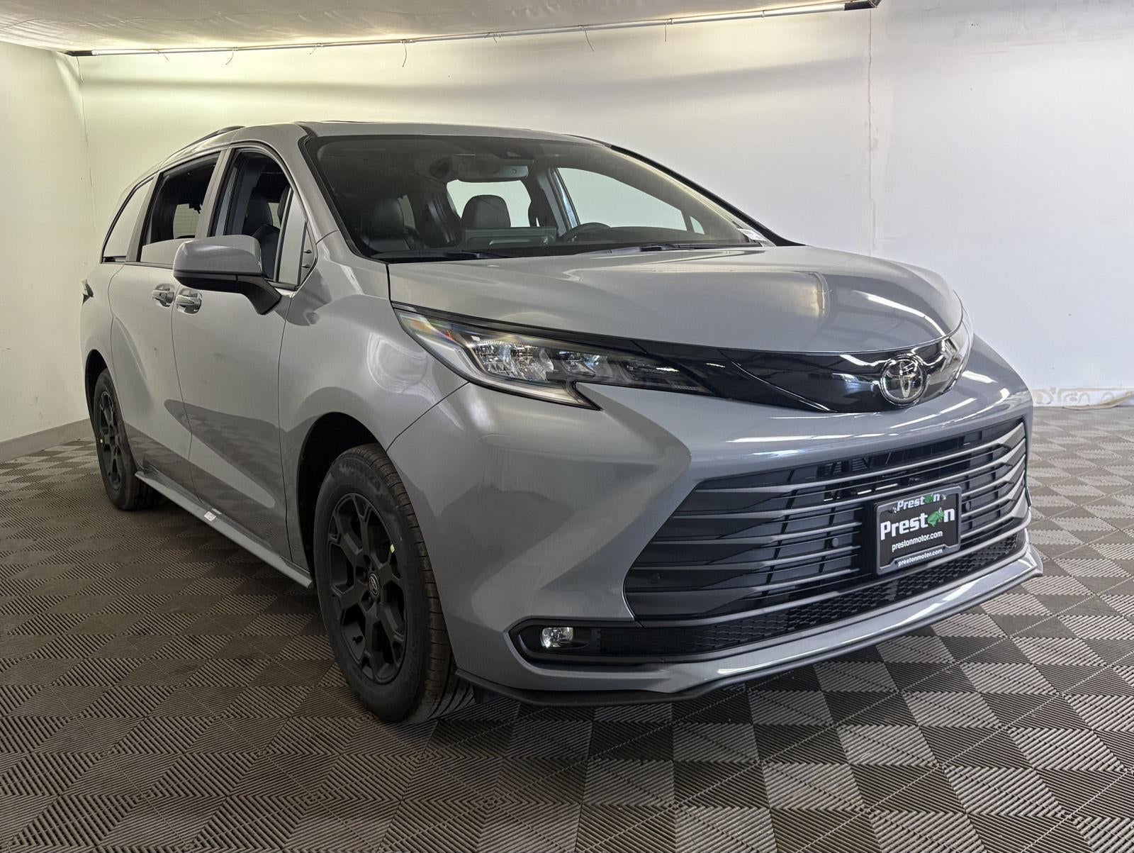 2026 Toyota Sienna Woodland Edition