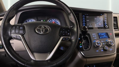 2019 Toyota Sienna XLE 7-Passenger