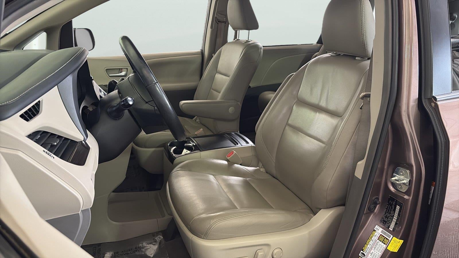 2019 Toyota Sienna XLE 7-Passenger