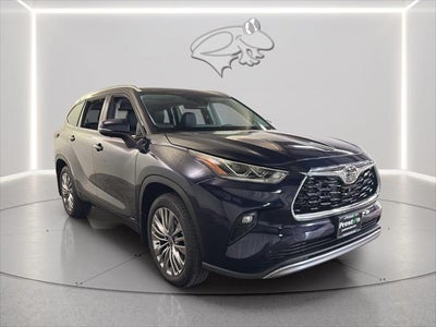 2026 Toyota Highlander Hybrid Platinum