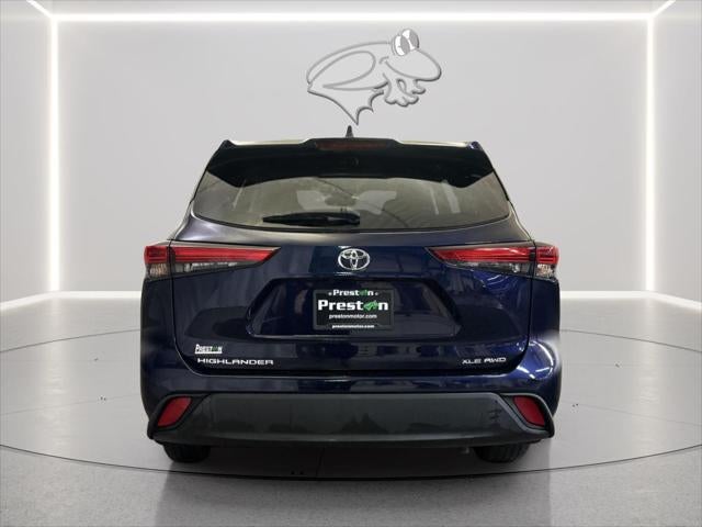 2022 Toyota HIGHLANDER XLE
