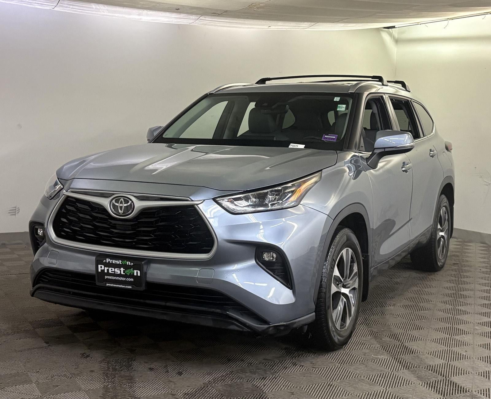 2020 Toyota HIGHLANDER XLE
