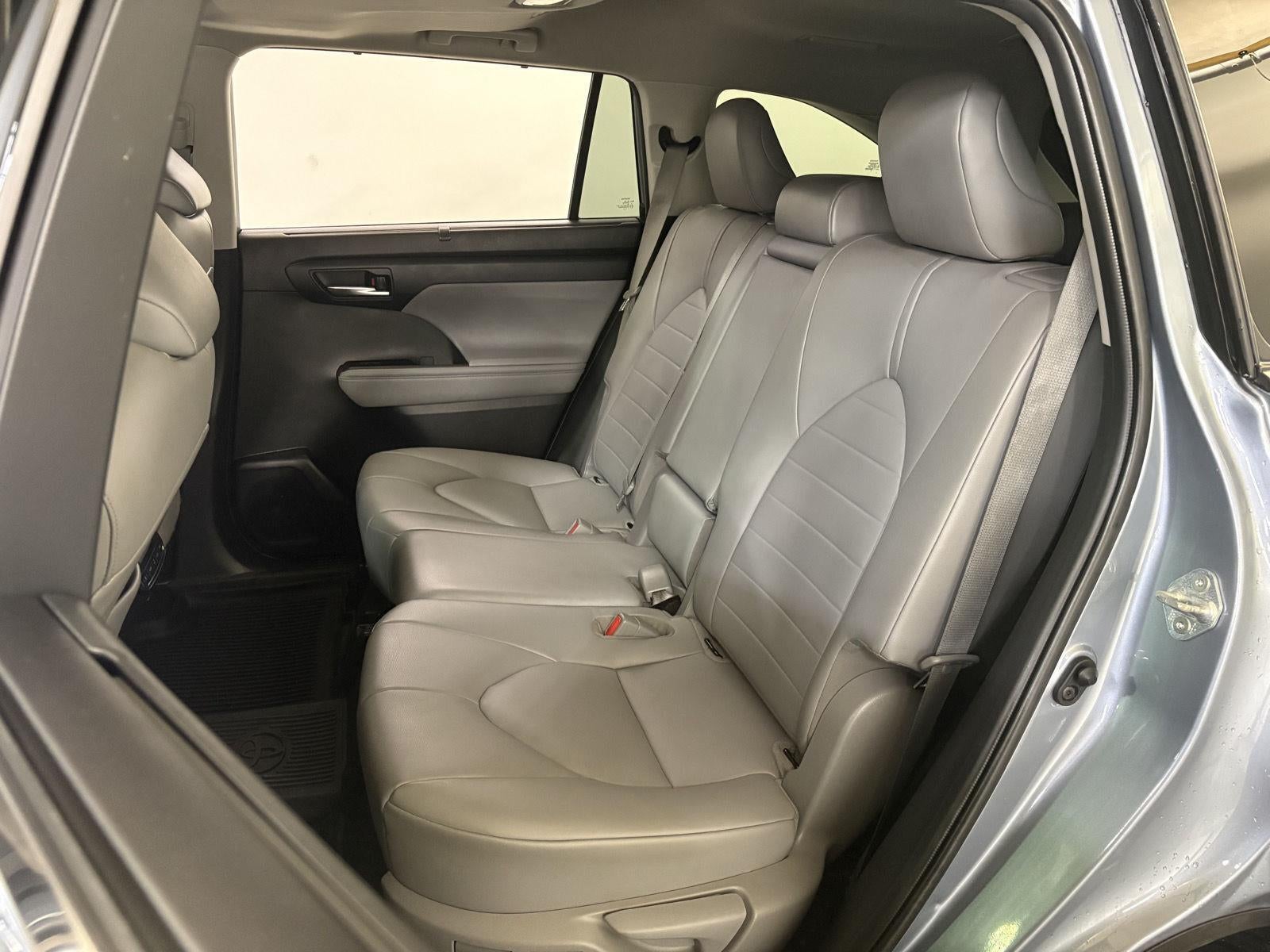 2020 Toyota HIGHLANDER XLE