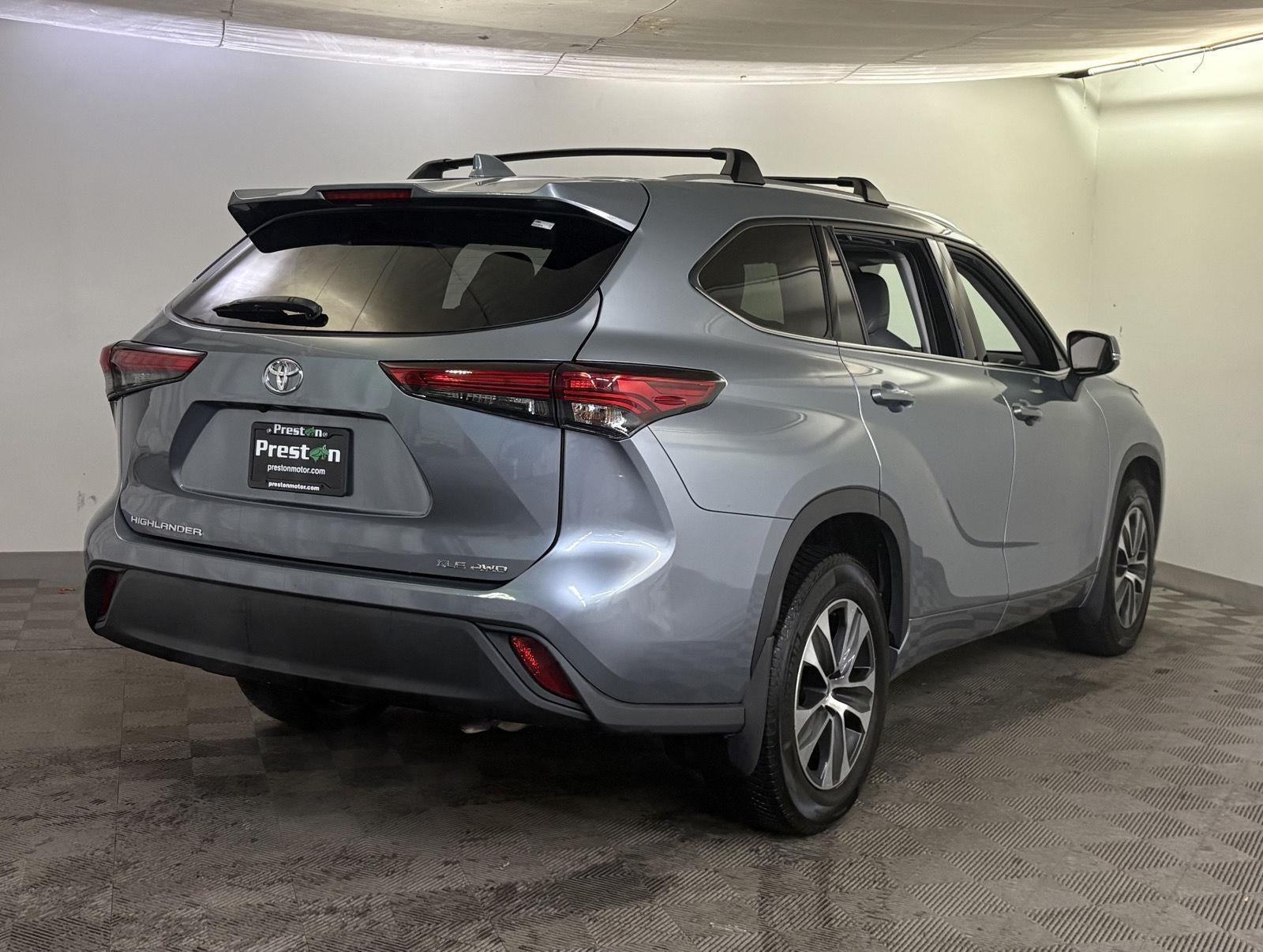 2020 Toyota HIGHLANDER XLE