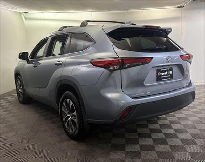 2020 Toyota HIGHLANDER XLE