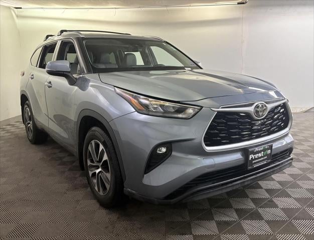 2020 Toyota HIGHLANDER XLE