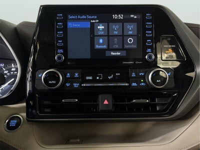 2021 Toyota HIGHLANDER XLE