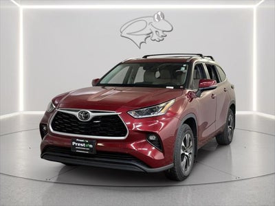 2021 Toyota HIGHLANDER XLE