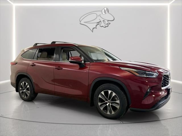 2021 Toyota HIGHLANDER XLE