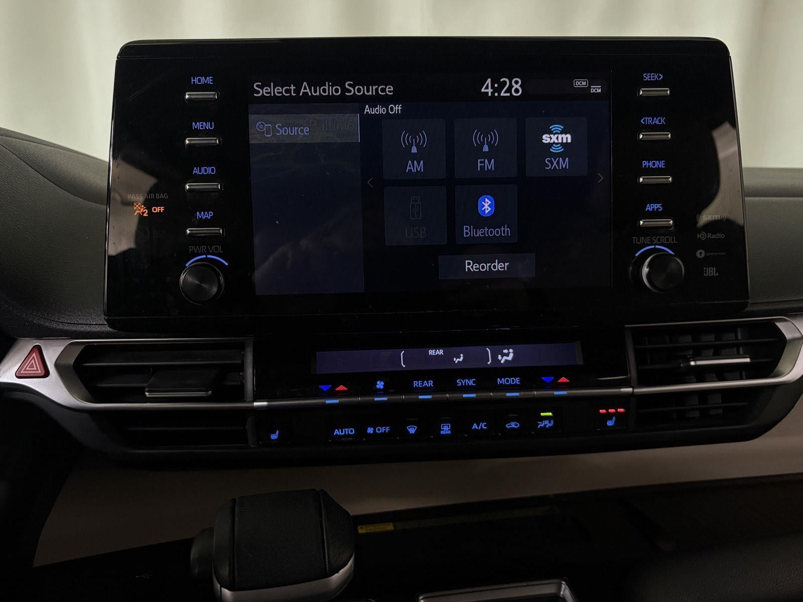 2021 Toyota SIENNA XLE XLE