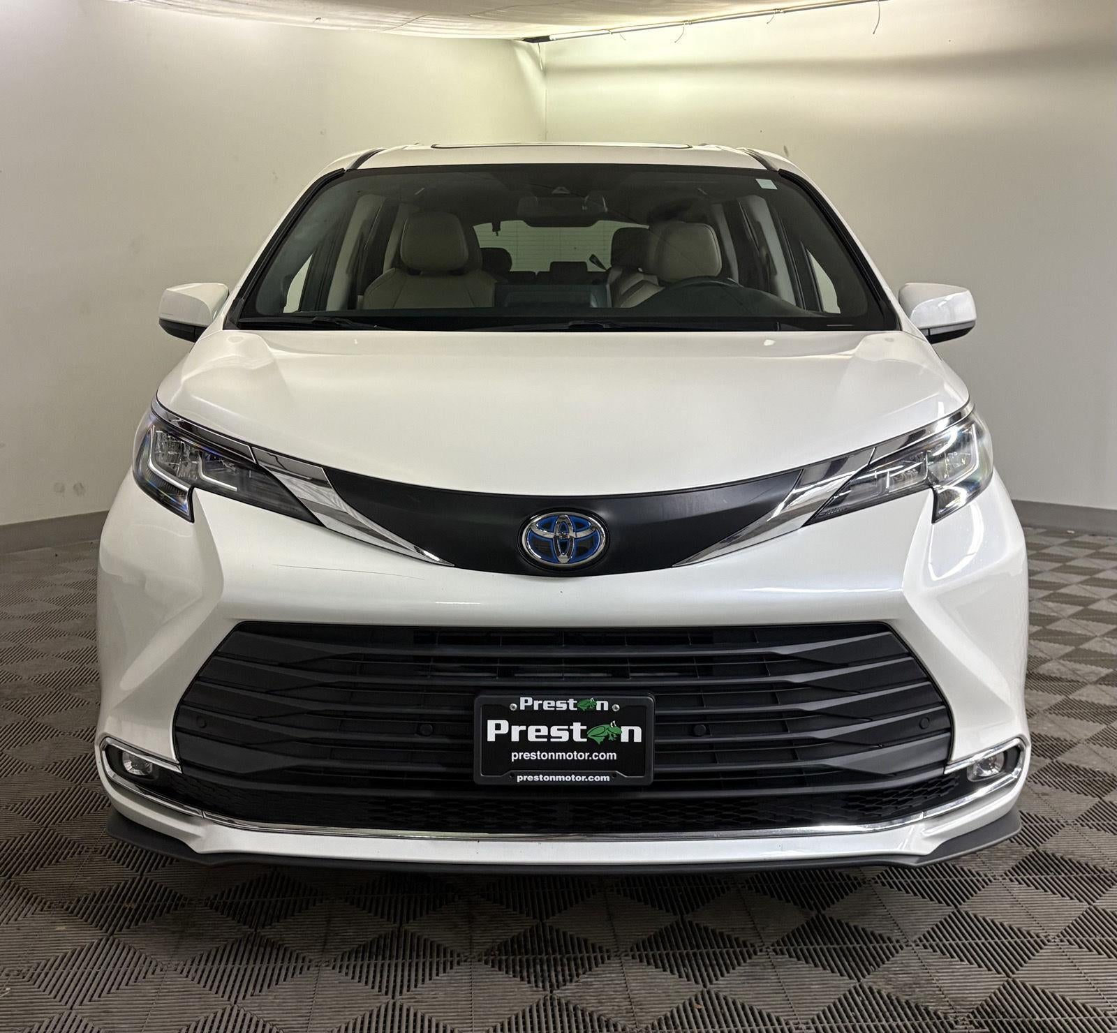 2021 Toyota SIENNA XLE XLE
